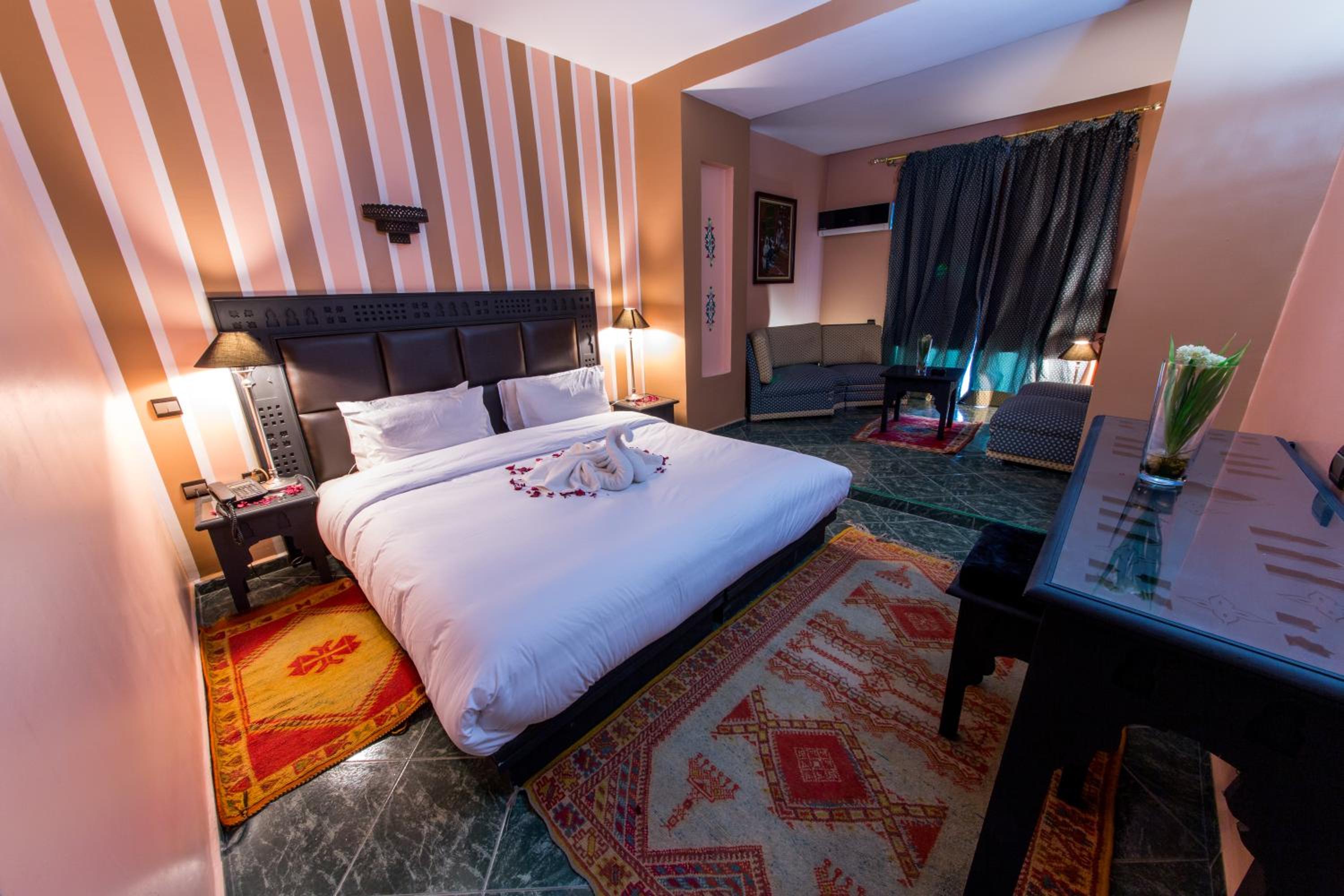 AKOUAS HOTEL 14/46