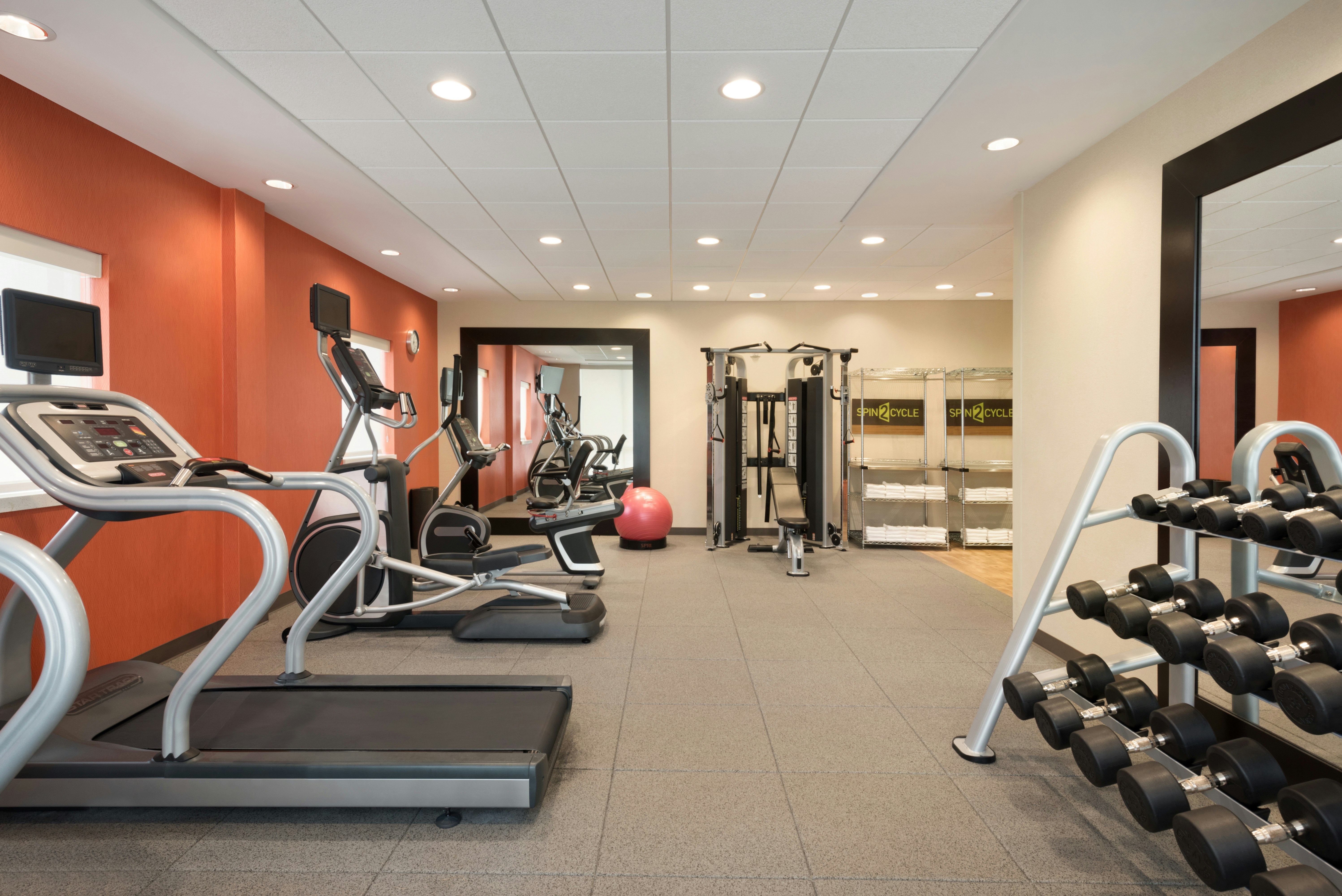 Home2 Suites By Hilton Menomonee Falls Milwaukee 7/16