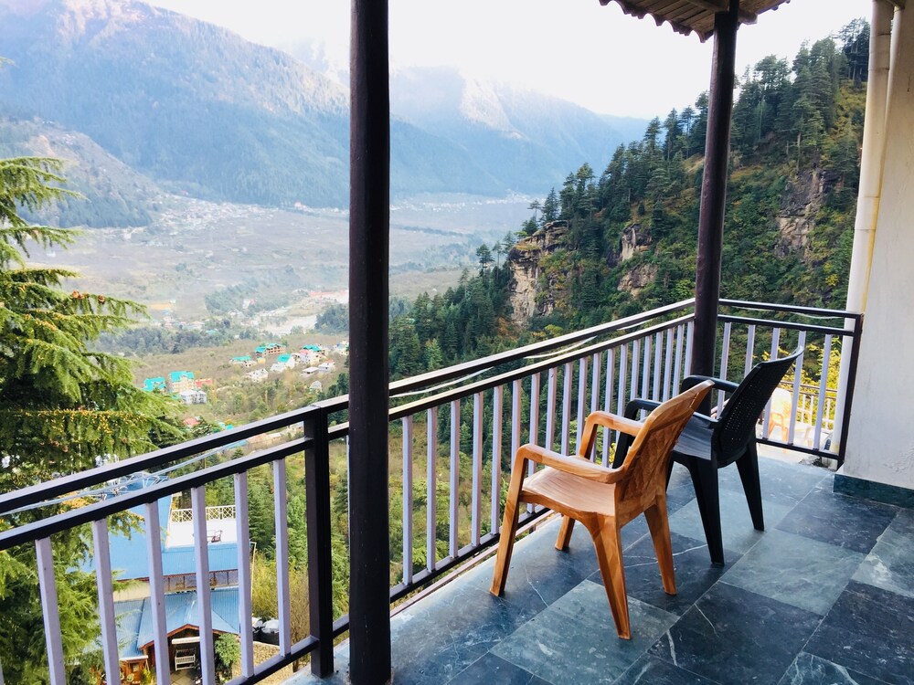 Devdhar Hilltop Cottages 10/31