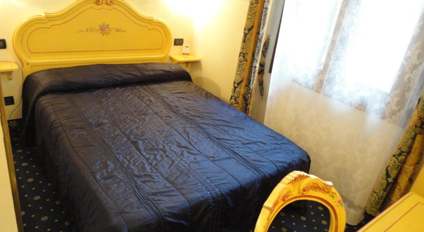 STANDARD, DOUBLE OR TWIN BED