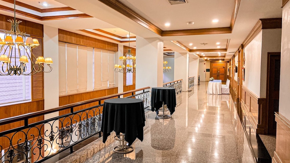 K Park Grand Hotel 22/76