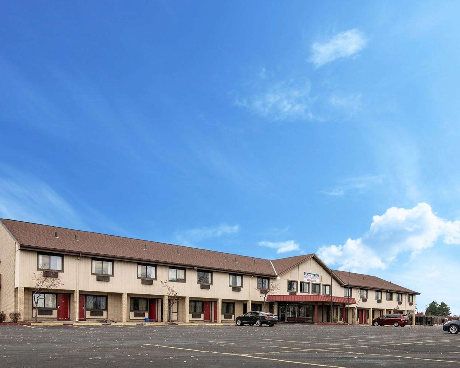 Rodeway Inn Syracuse Carrier Circle 2/32