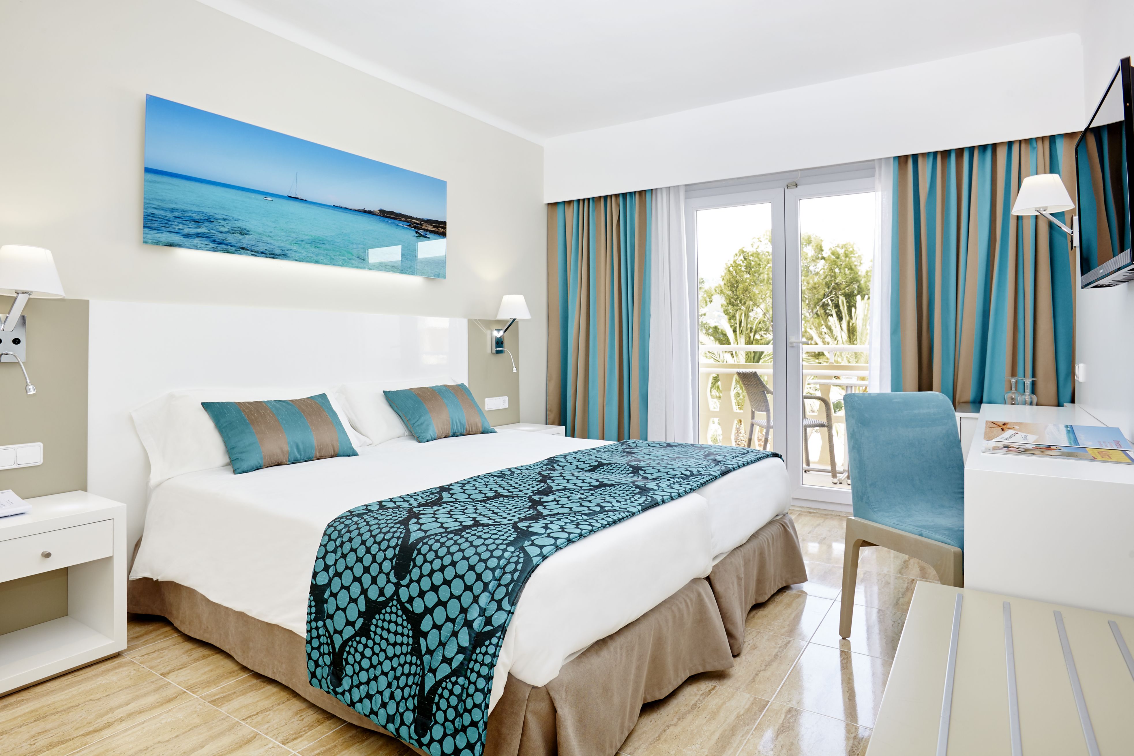 Room, Single, Double Bed, Lateral Side Sea View
