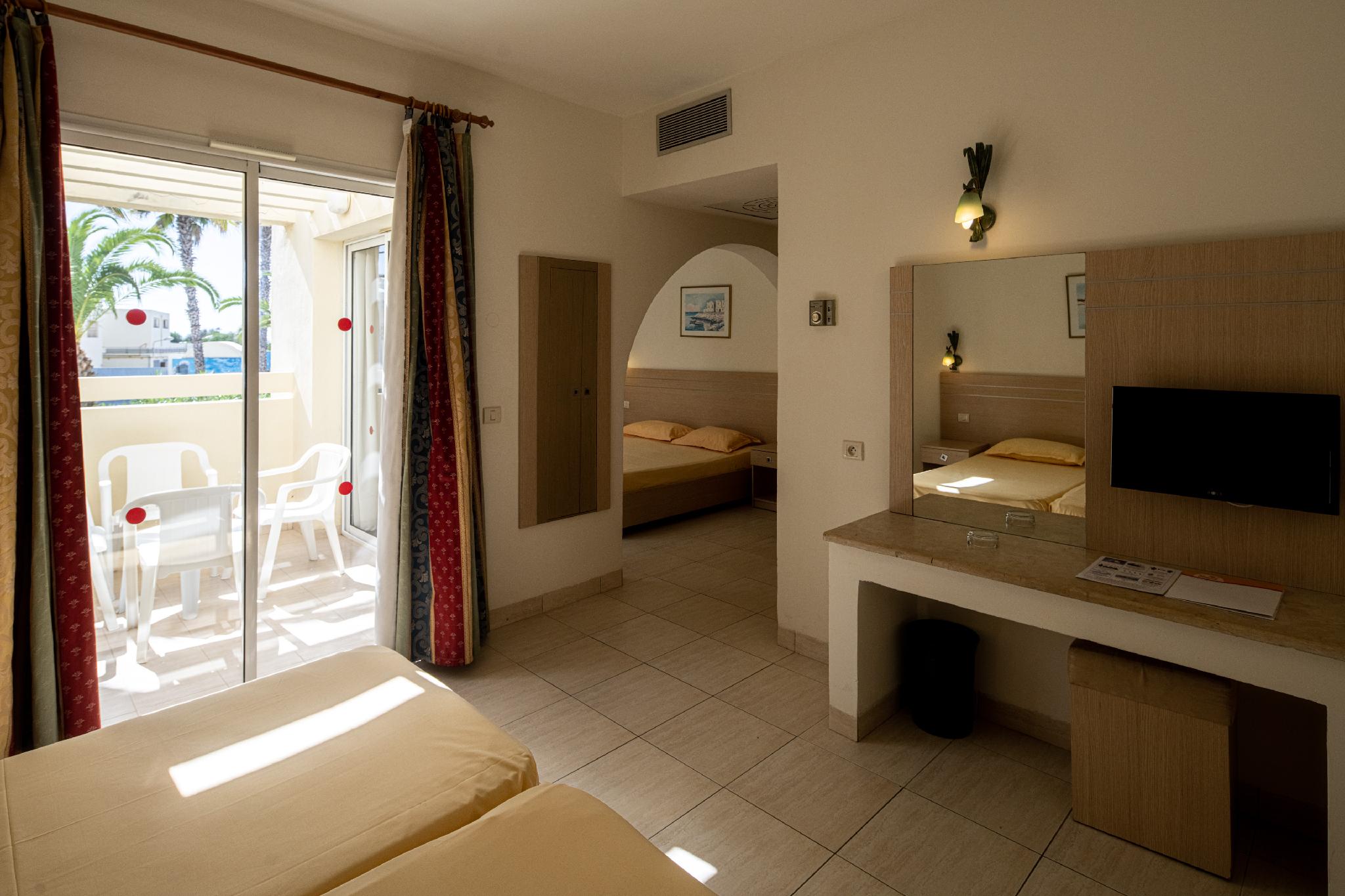 STANDARD APARTMENT