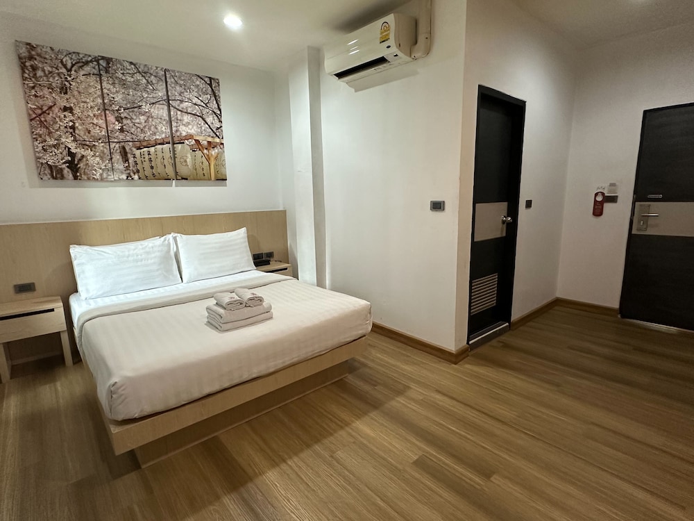 SAKURA SKY RESIDENCE 20/50
