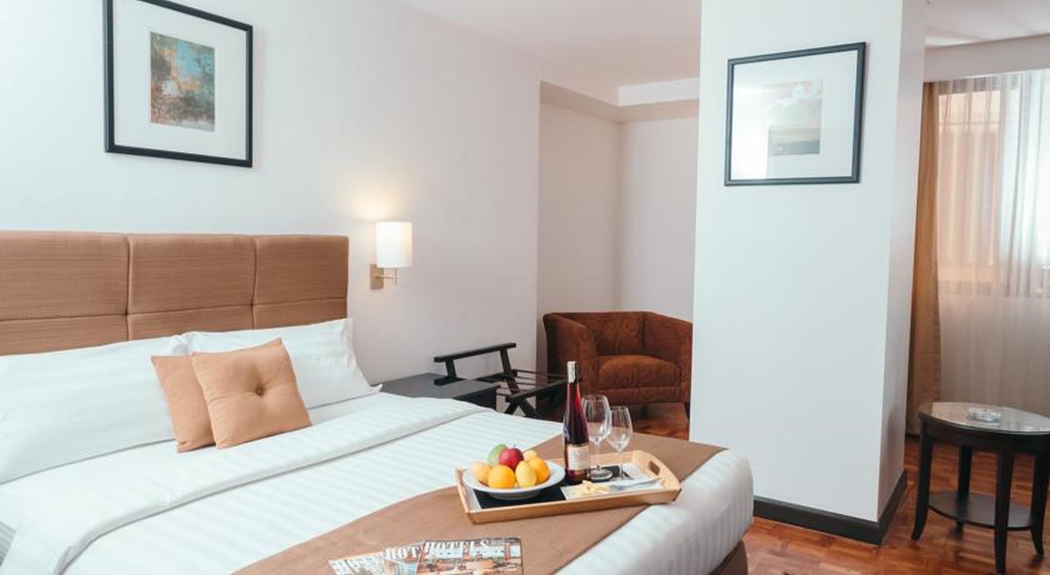 Deluxe, Double Bed