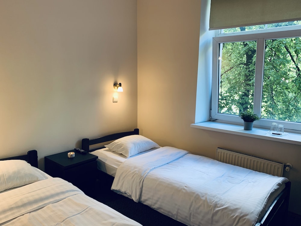 Knights Court Hostel Private Facilities 6/8