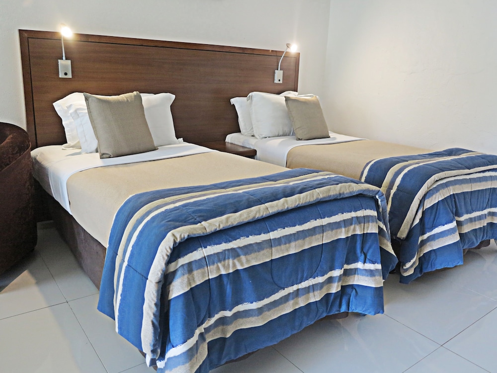 Madang Resort Hotel 19/50