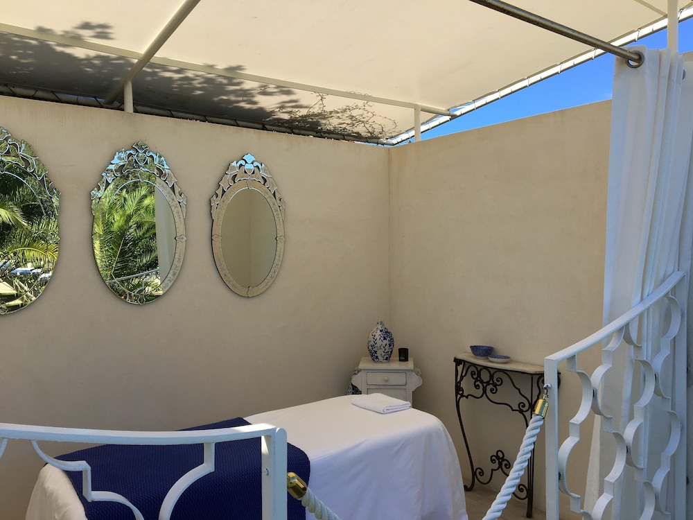 Beaumanoir Small Luxury Boutique Hotel 22/51