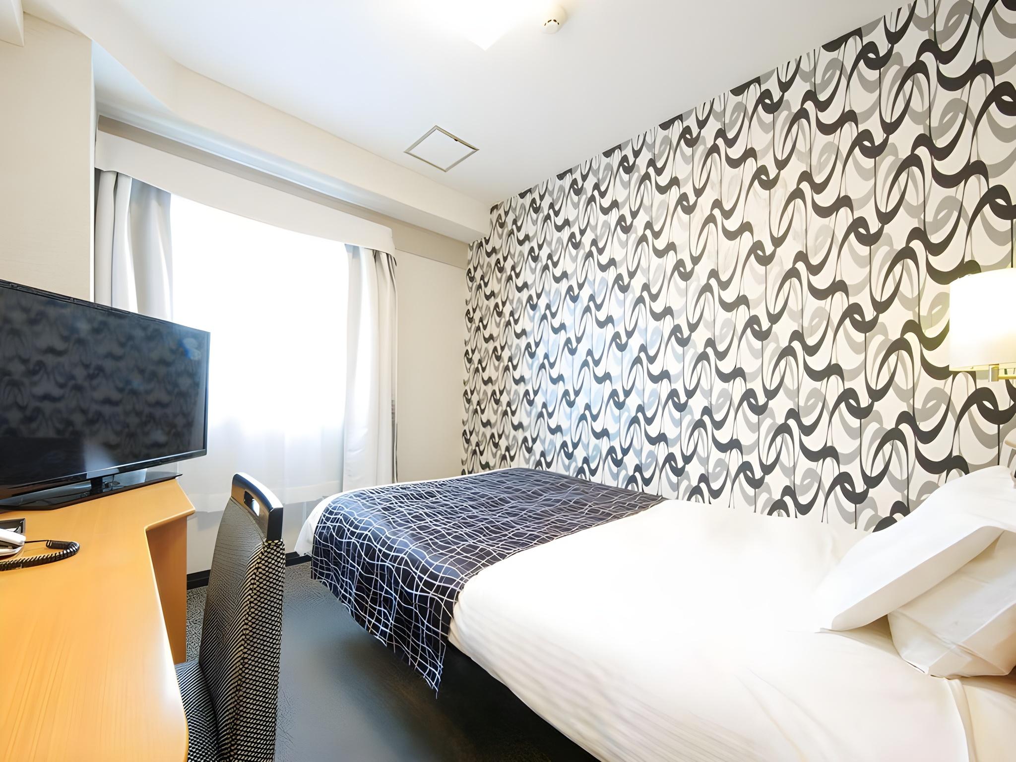 Standard, King Bed