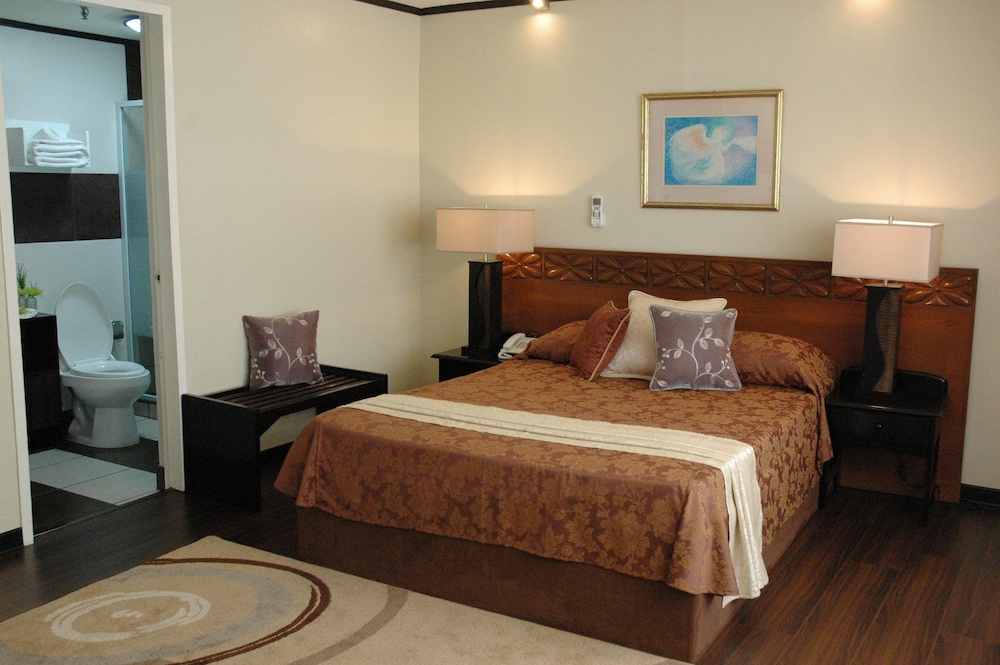 Manila Manor Hotel 8/35