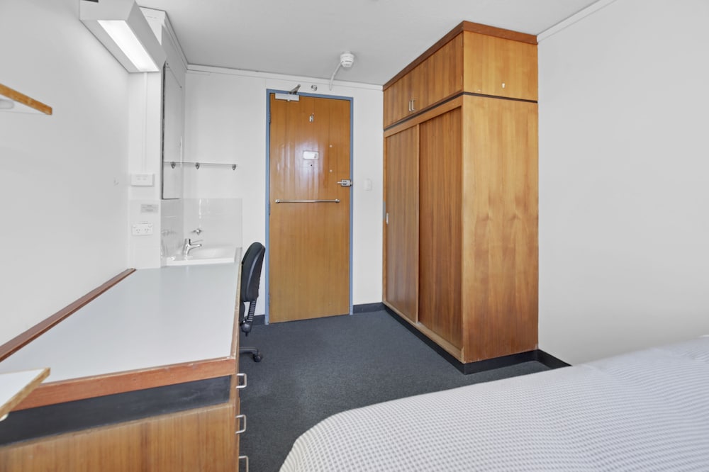 Canberra Accommodation Centre 33/63