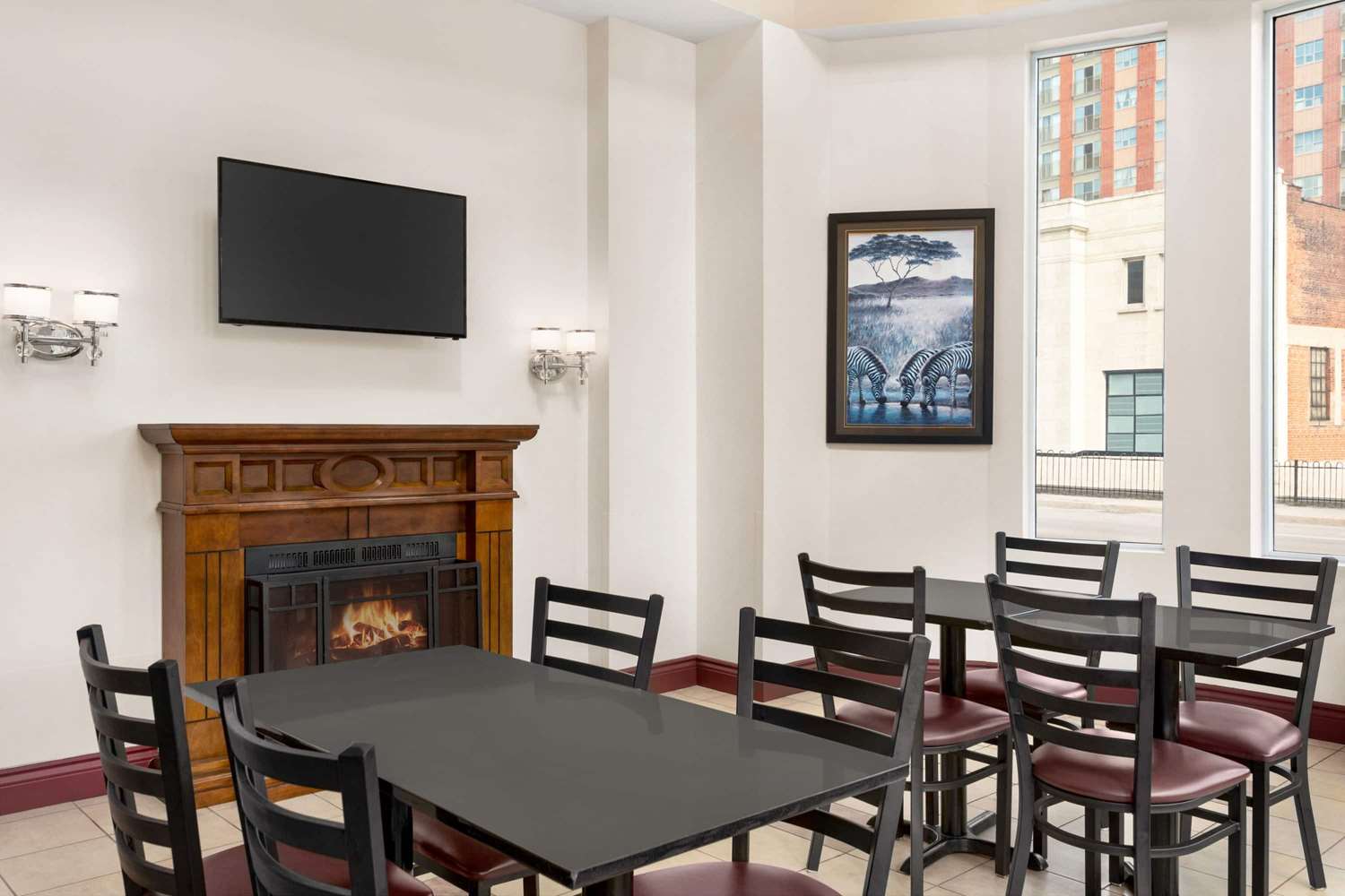 Signature Inn & Suites Hamilton 18/20