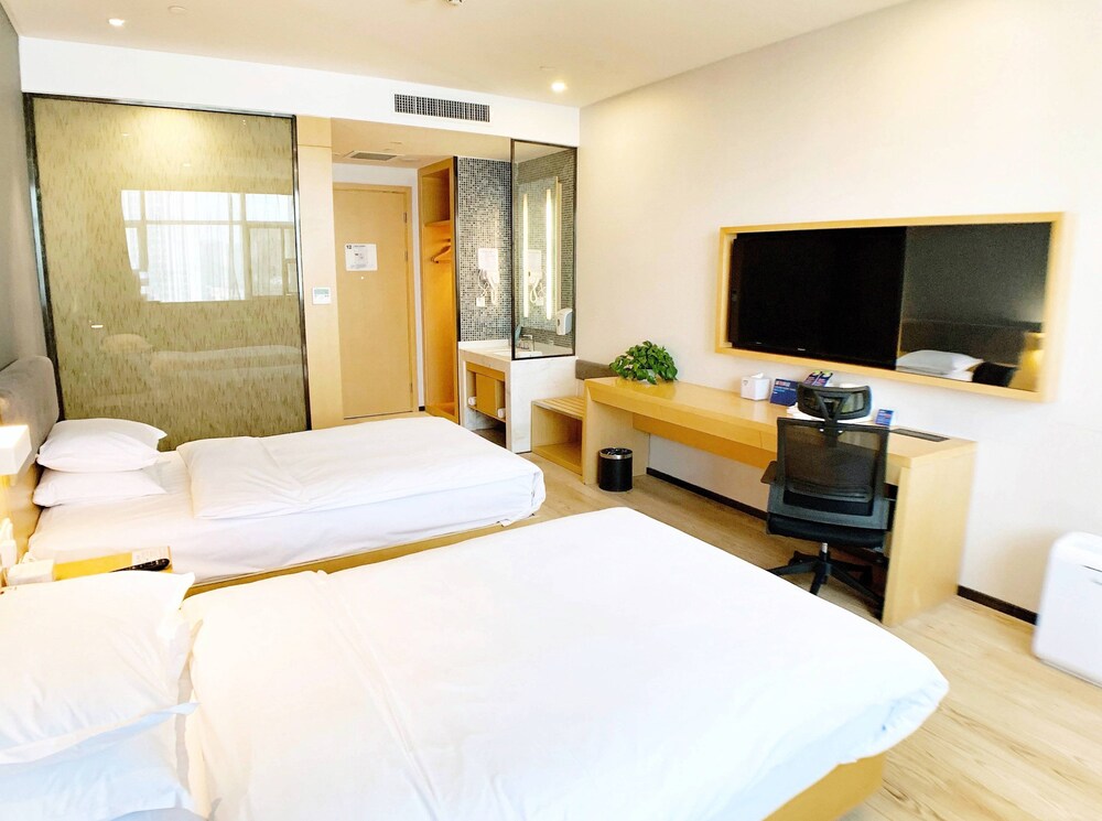 HOLIDAY INN EXPRESS JINAN EXHIBITION CENTER 12/47