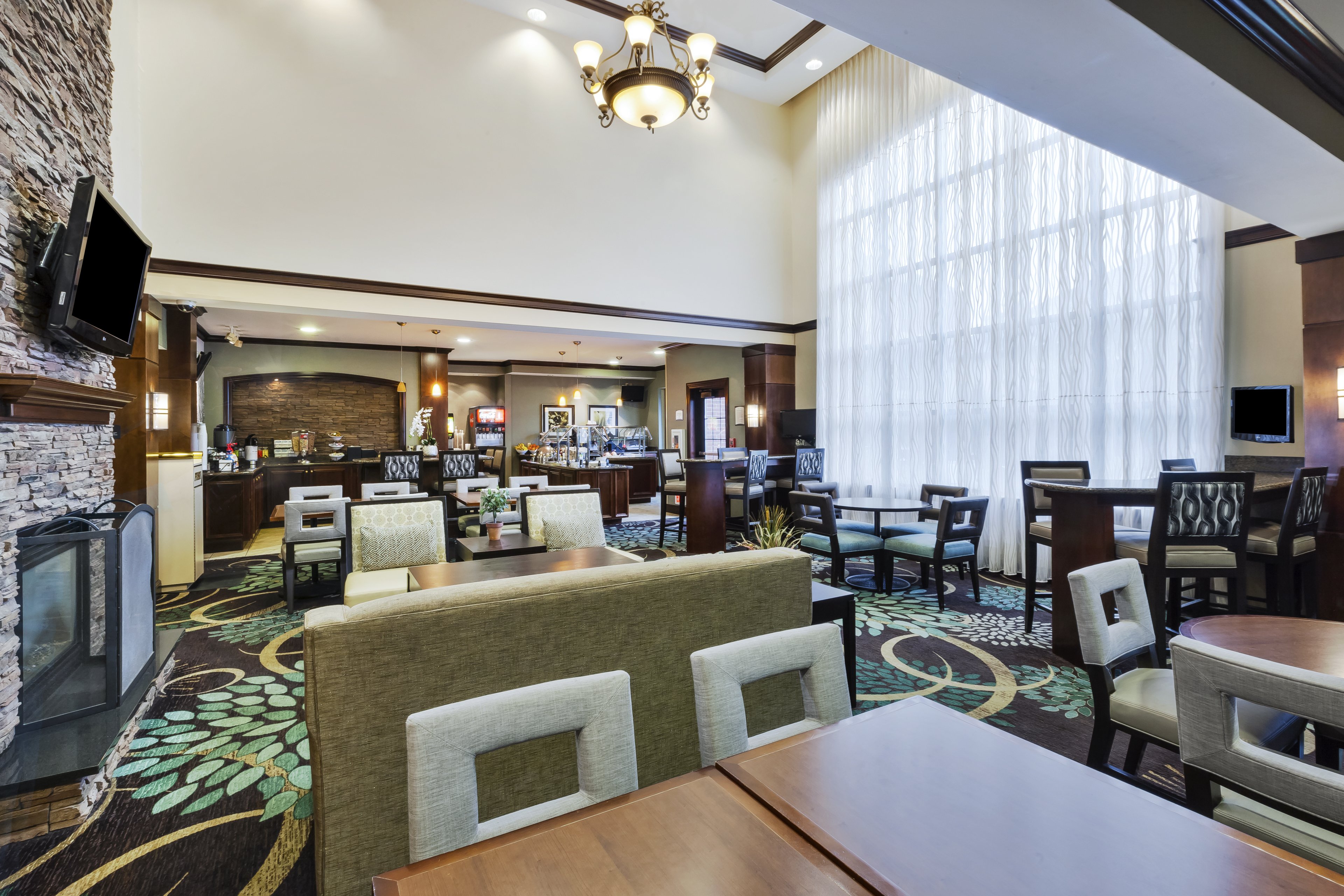 Staybridge Suites Lansing-Okemos 58/84