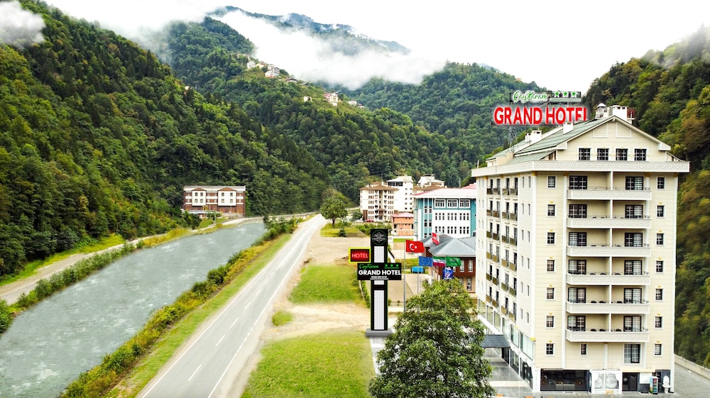 Grand Caykaram Hotel 21/23