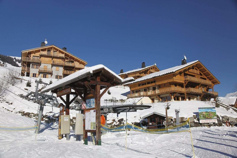 Chalet-Hotel La Ferme du Chozal, The Originals Relais (Hotel-Chalet de Tradition) 57/69