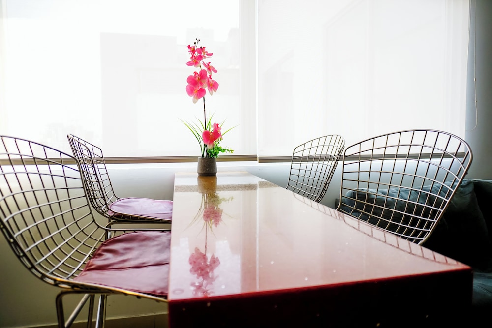 Petit Palace Apart Hotel Suites 38/50
