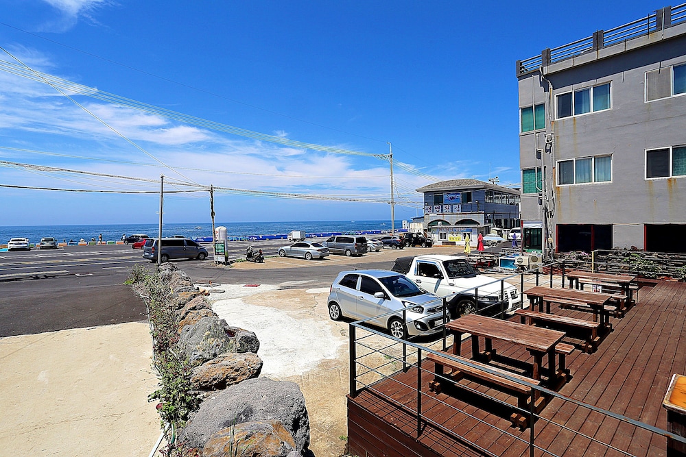 Jeju Beach House 25/32