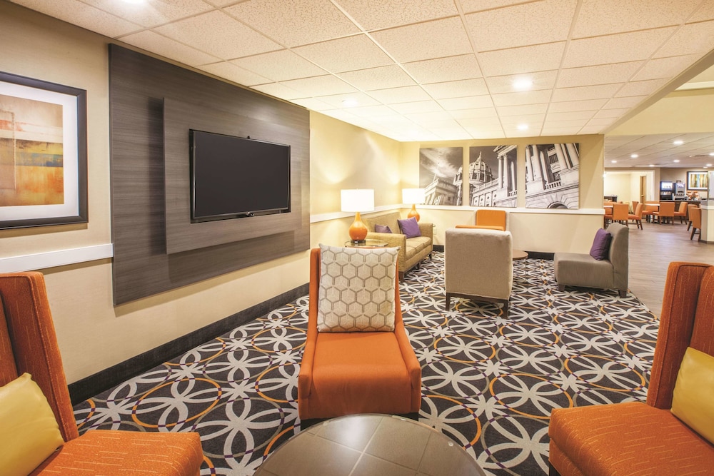 La Quinta Inn & Suites by Wyndham Mechanicsburg - Harrisburg 32/46