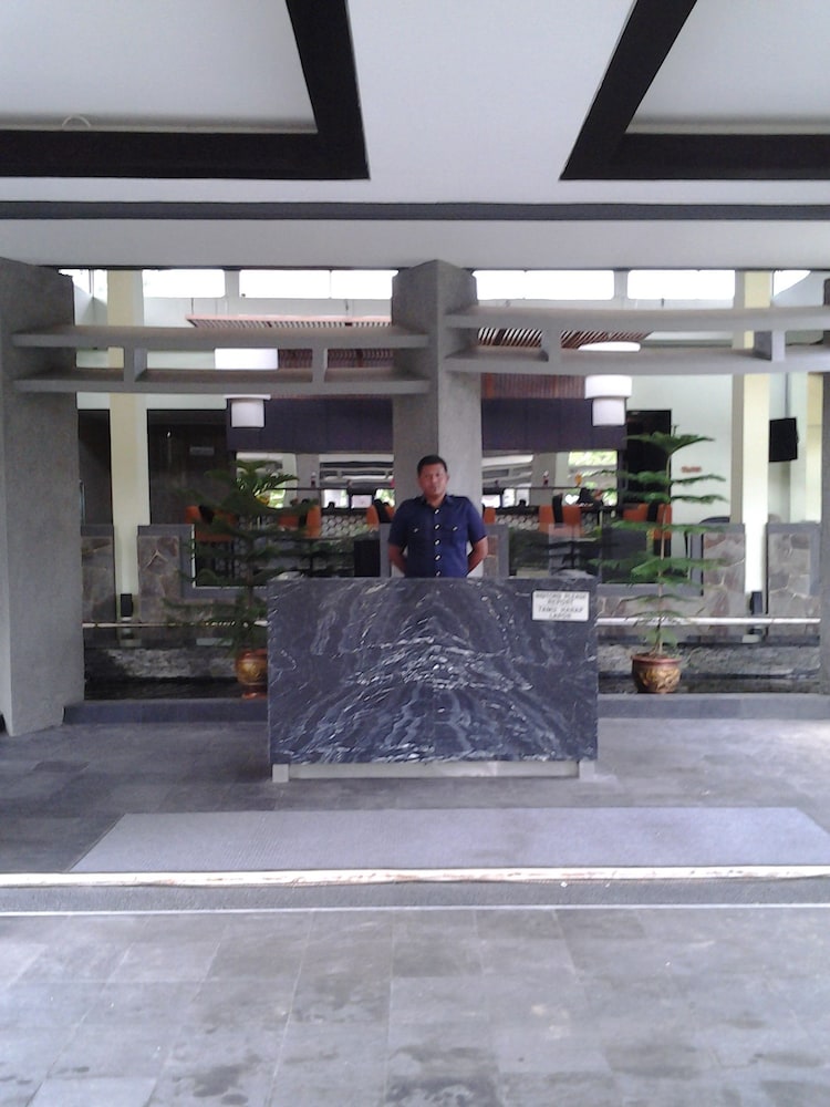 Green Valley Resort 3/35