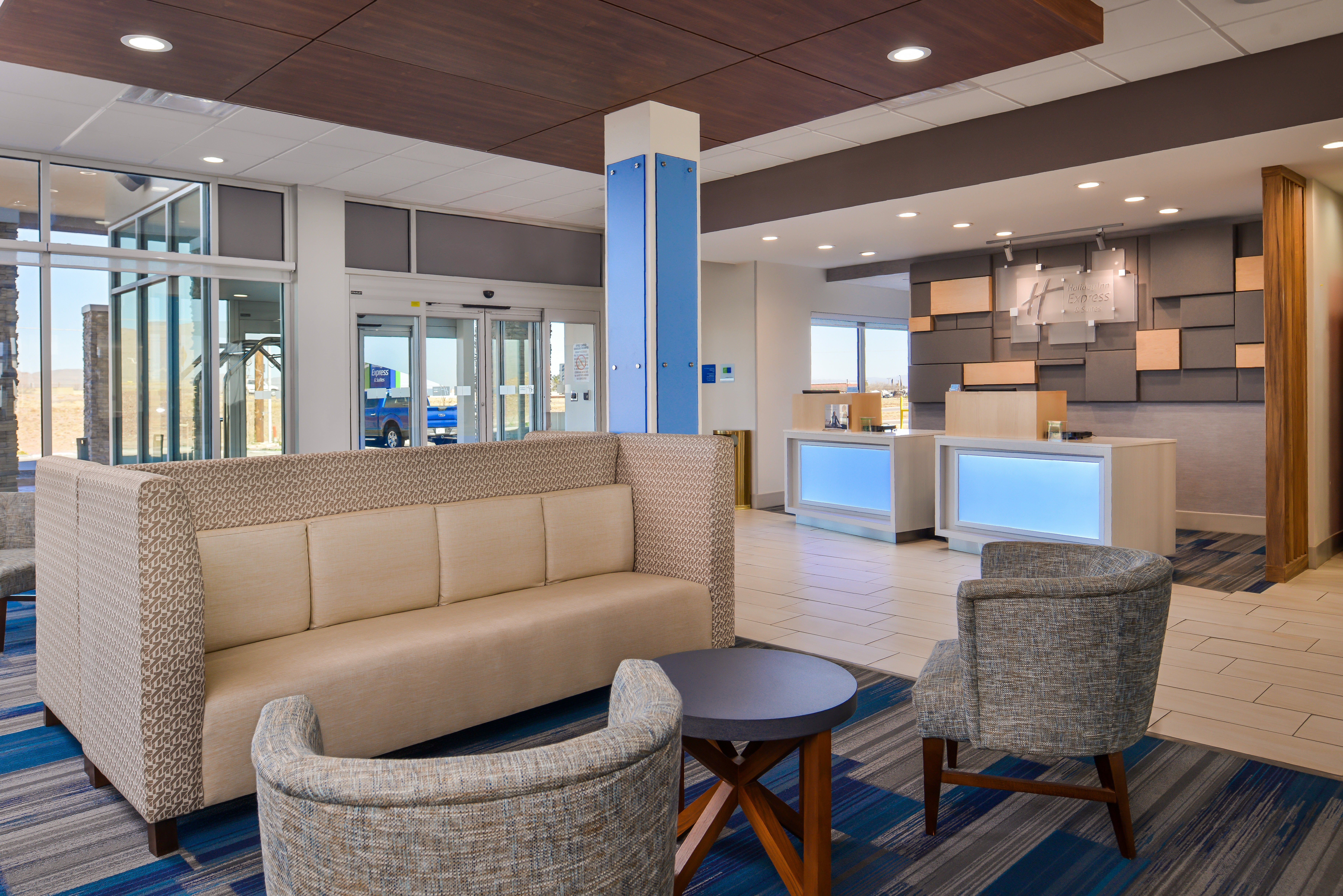HOLIDAY INN EXPRESS & SUITES VAN HORN 39/65
