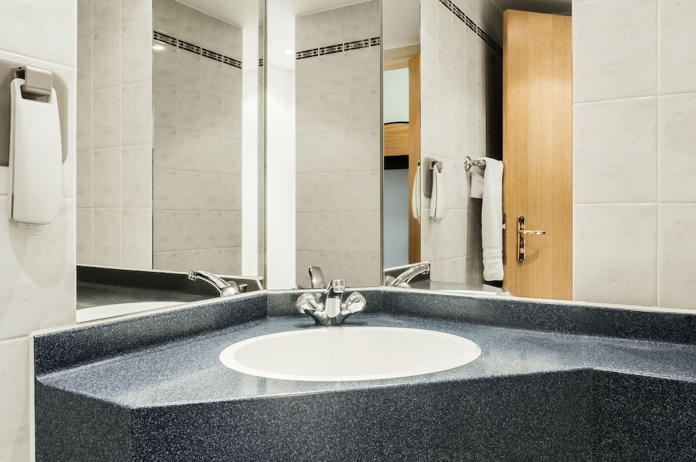 ibis Carlisle City Centre 32/65