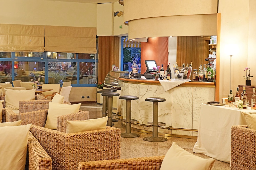Hotel Sportsman 32/50