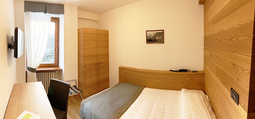 Croux 28/63