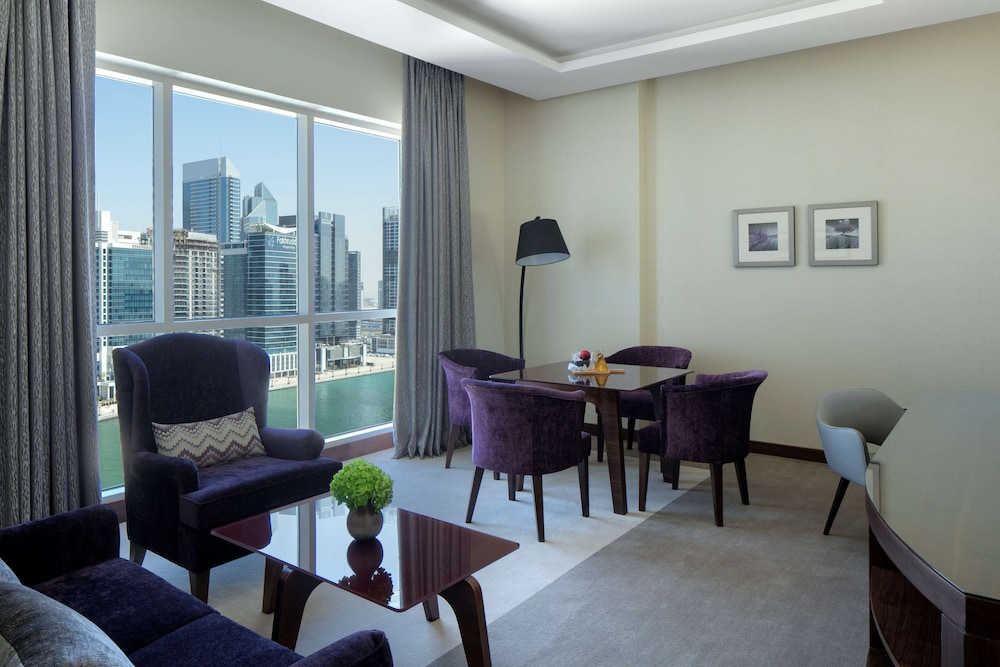Radisson Blu Hotel Dubai Waterfront 50/78