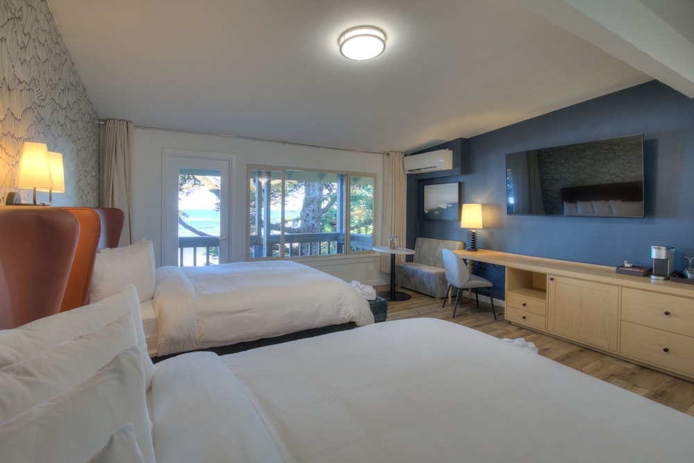 Ocean Crest Resort 6/50