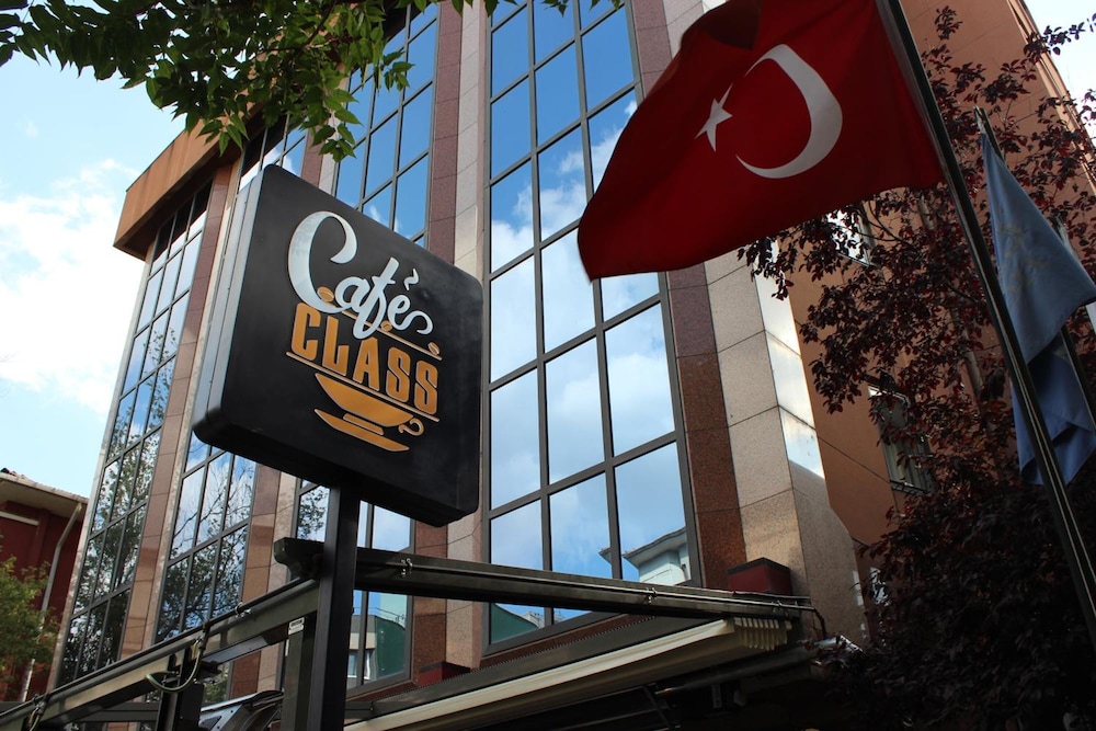 Class Hotel 3/50