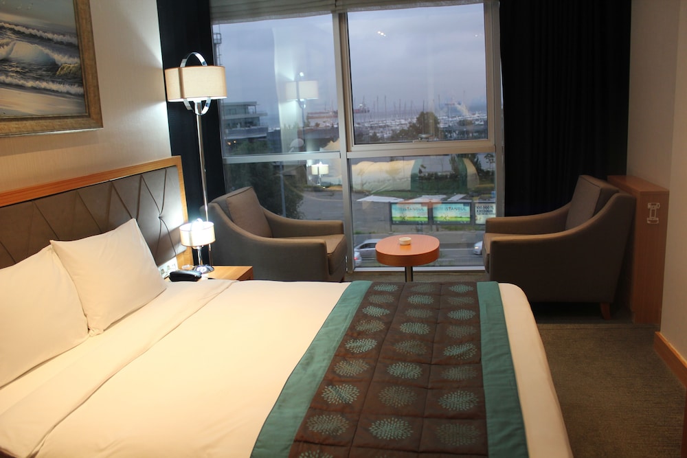 LE MARDE HOTEL 34/62