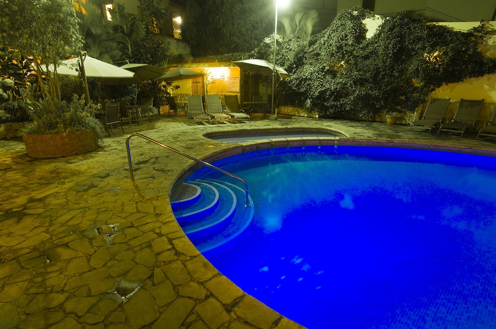 Adventure Inn 46/74
