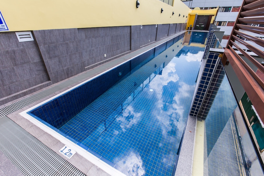 ibis budget Singapore Imperial 4/66