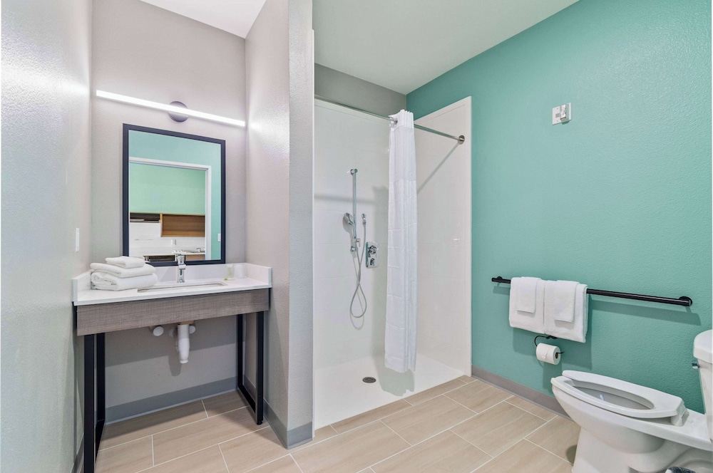 ECHO Suites Extended Stay by Wyndham Dallas Plano/Richardson 55/62