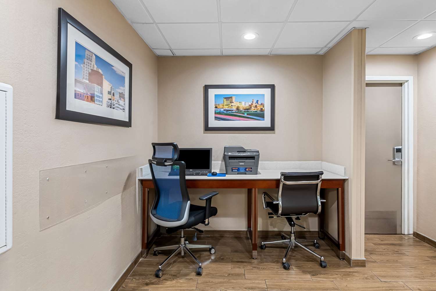Comfort Inn and Suites Durham Near Duke University 38/44