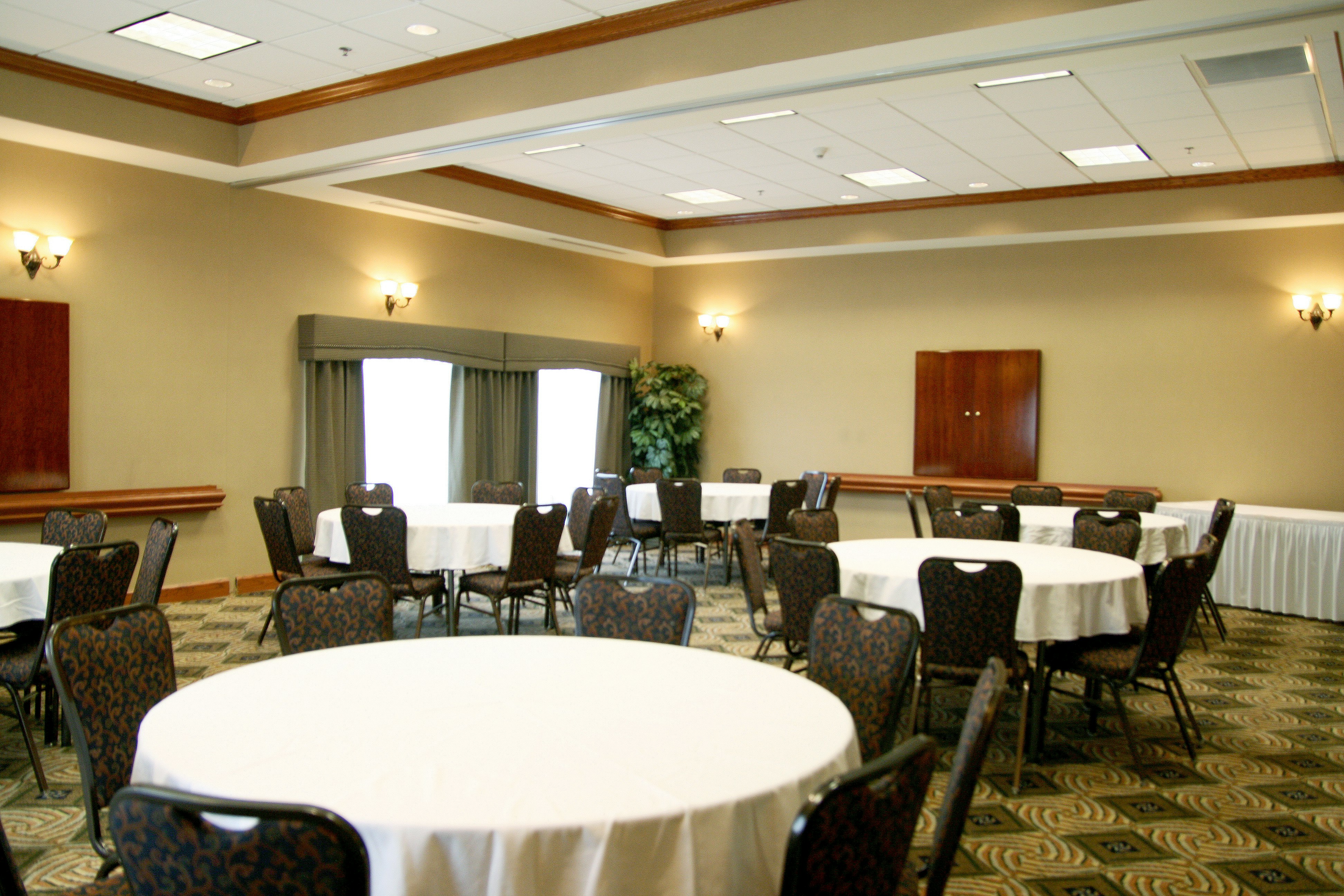 Hampton Inn Lebanon, KY 46/50