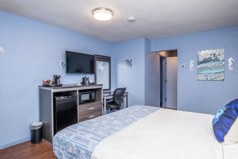Aqua Breeze Inn 11/55