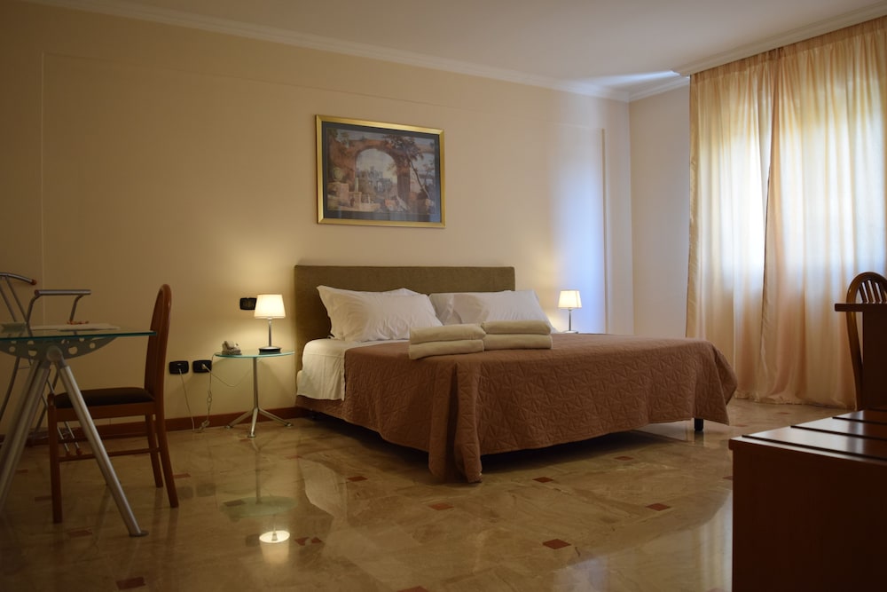 Hotel Palace 2000 21/60