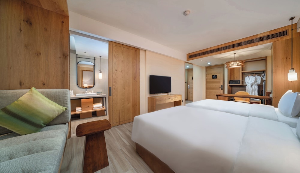 Standard, 2 Double Beds