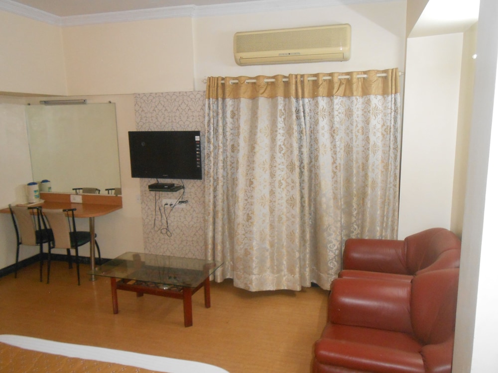 Hotel Pooja International 24/38