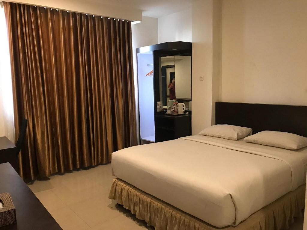 D Blitz Hotel Kendari 9/28
