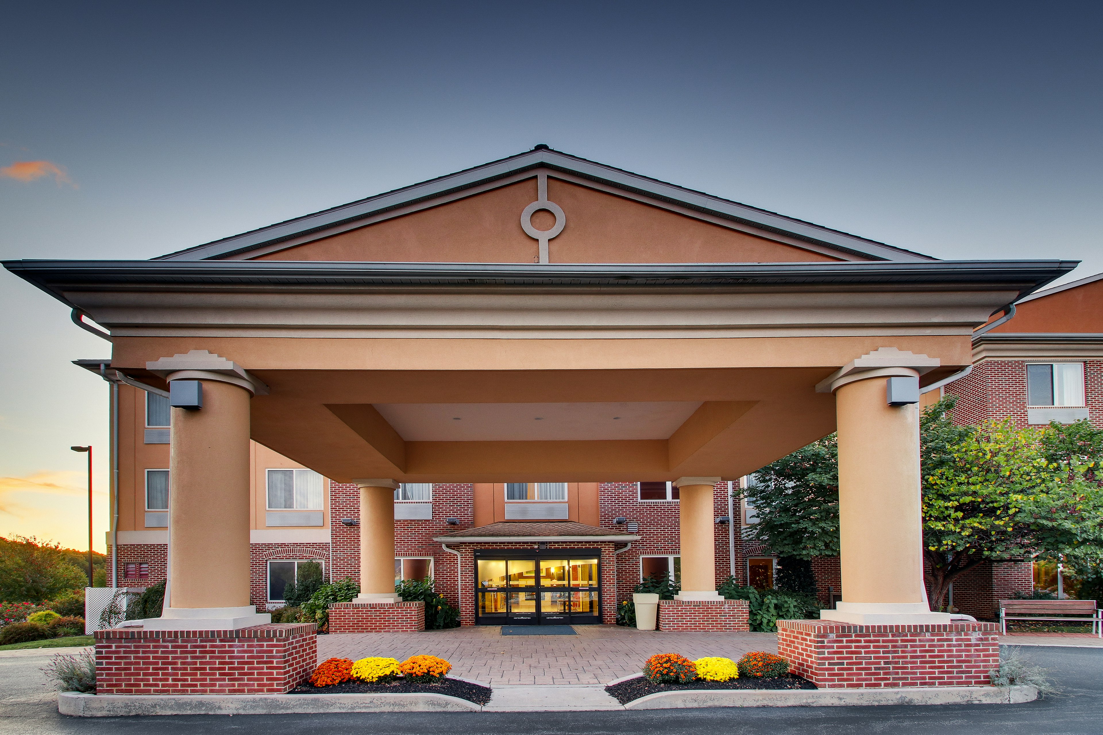 Holiday Inn Express Hotel And Suites Lancaster Lititz 2/73
