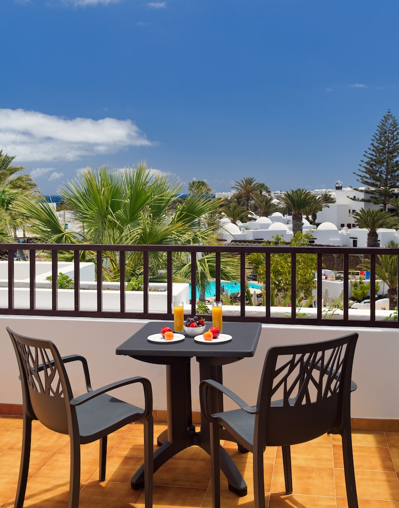 H10 Suites Lanzarote Gardens 10/73