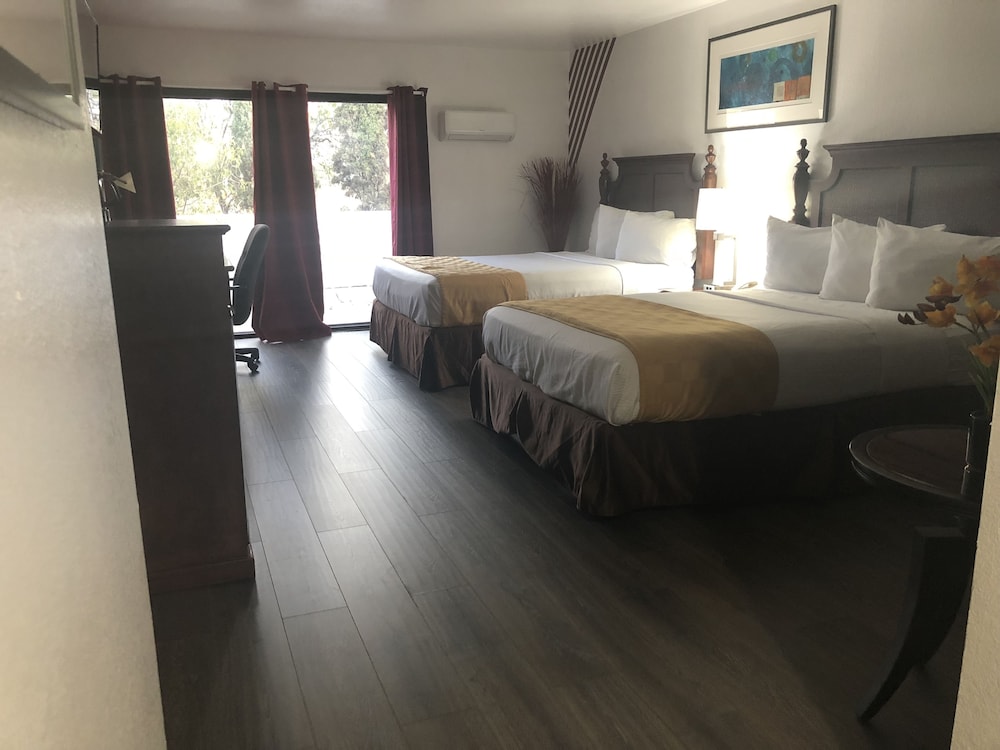 Knights Inn Downtown Los Angeles 27/57