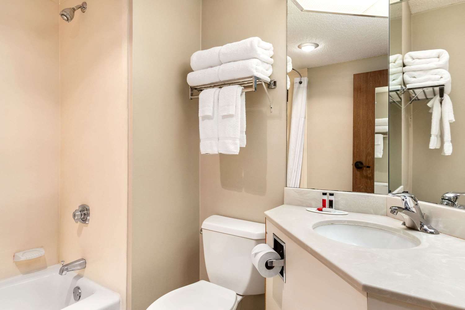 Days Inn by Wyndham Fargo/West Acres 10/11