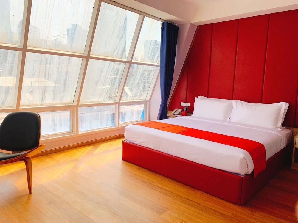 Sapphire Hotel Silom Bangkok 19/48