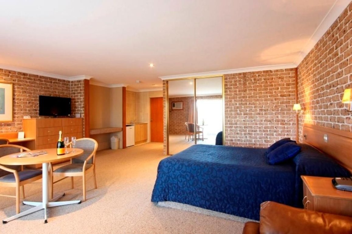 SPA, EXECUTIVE, SUITE