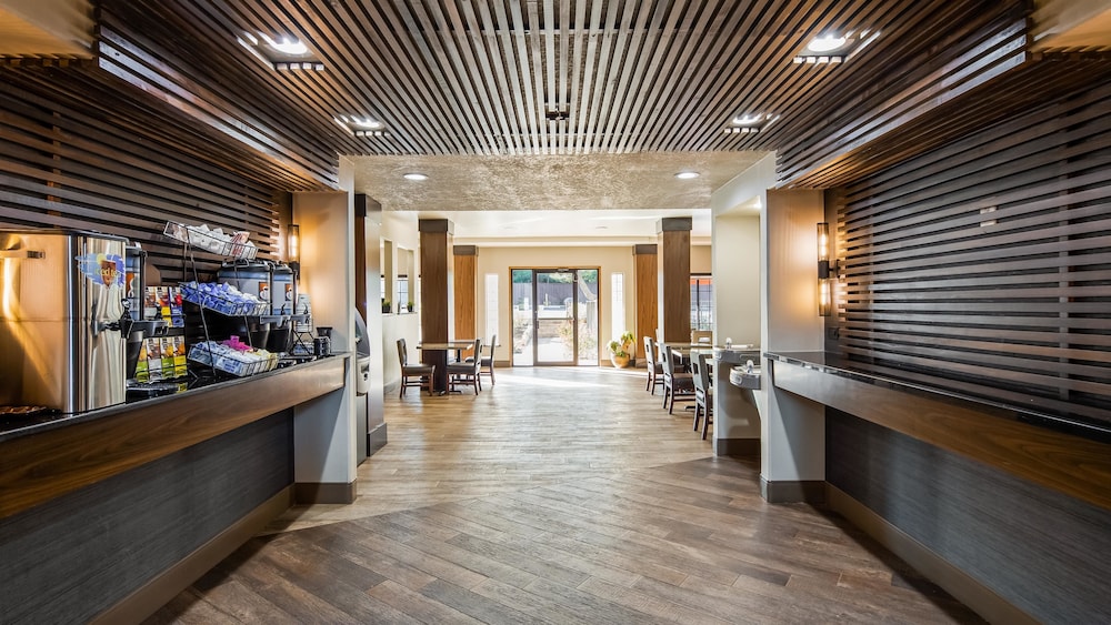 Best Western Plus Hill Country Suites 6/35